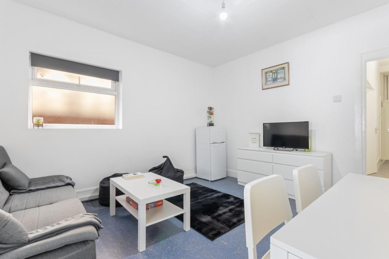 Fantastic 2Bd Barking Stay With Links To The City! London Luaran gambar